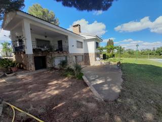 Masia a Carretera puertollano-almodovar del campo 12. Finca rústica con chalet y piscina en carretera de almodóvar
