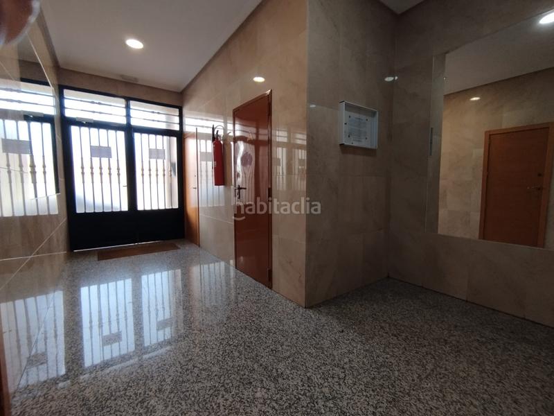 Foto d5cd7606-b602-4584-b351-a28b2c847ac8. Aparcament cotxe a Tomelloso