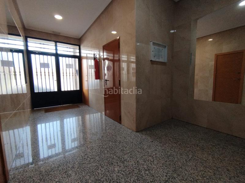 Foto f6abd075-6340-4fa0-9dc5-1abb3449cf2f. Aparcament cotxe a Tomelloso