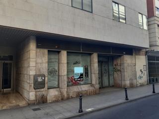 Alquiler Local Comercial  Calle del jacinto. Local en calle jacinto