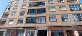 Piso en Calle el bonillo 72. Vivienda de 3 dormitorios con mucha luz natural