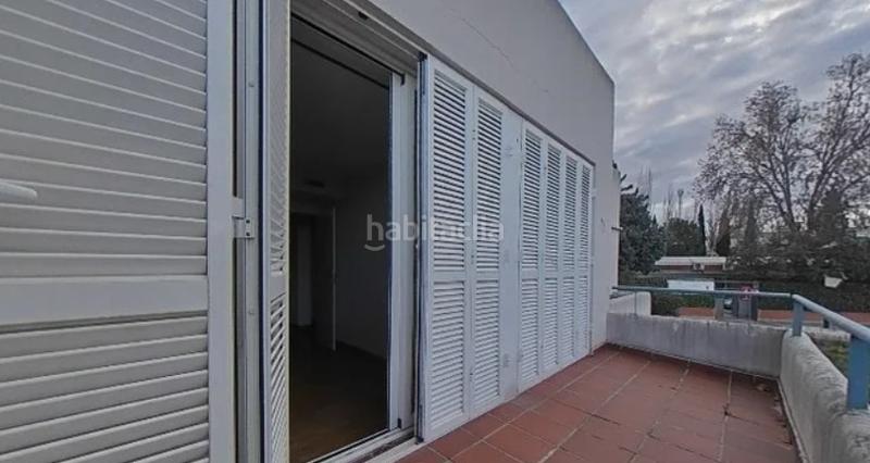 Foto bb89e8e0-1ace-4317-89e0-9f77b8d30933. Casa adossada amb aparcament a Centro Aranjuez