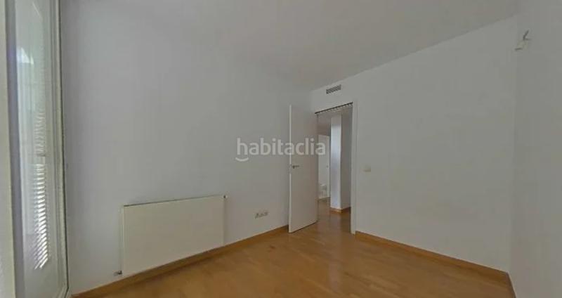 Foto e6e69f1e-50cc-4d43-99e3-20c63474c908. Casa adossada amb aparcament a Centro Aranjuez