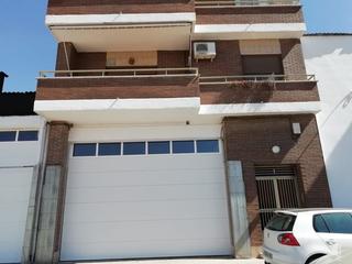 Pis  Avenida de la labradora. Piso de 181 m2 en herencia