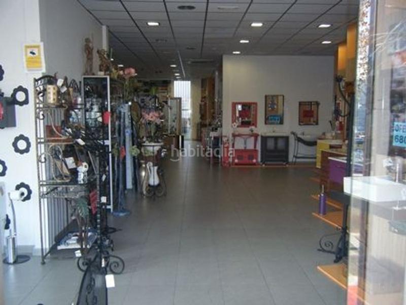 Foto 59440e90-c812-418f-b4fa-b68f02a8eedf. Alquiler local comercial local en calle tetuán en Ciudad Real