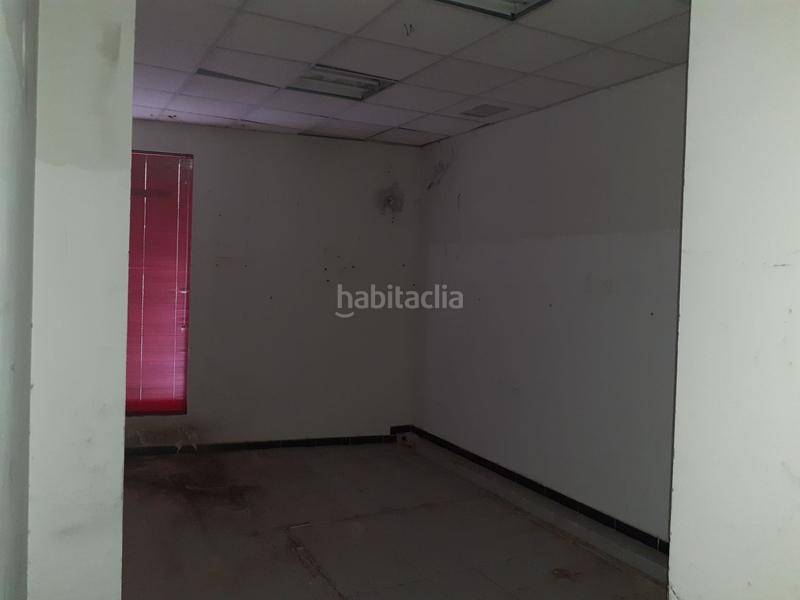 Foto a6d5c939-bbdd-4d55-ba81-7bc50a06ed8d. Alquiler local comercial local en calle toledo en Ciudad Real