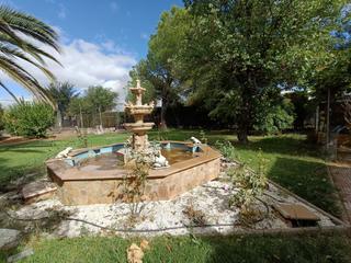Casa  Calle rusia. Chalet de 180 m2 sobre parcela de 4200 m2 con piscina