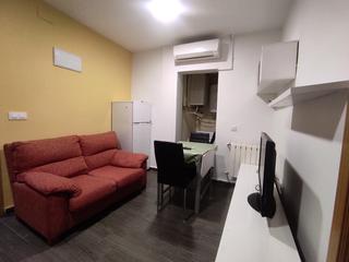 Miete Etagenwohnung  Calle de la mata. Piso en calle mata. excelente ubicación.