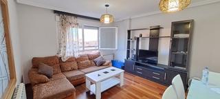 Pis  Calle cuadro. Oportunidad . apartamento vpo de 2 dormitorios en pleno centro