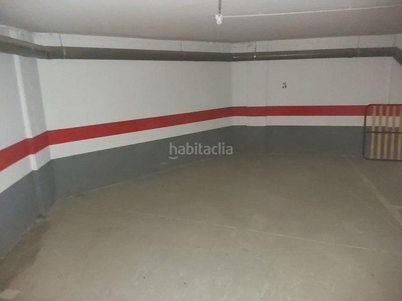 Foto 1d28e1dd-2065-4933-843f-89e351f8b017. Aparcament cotxe a Larache Ciudad Real