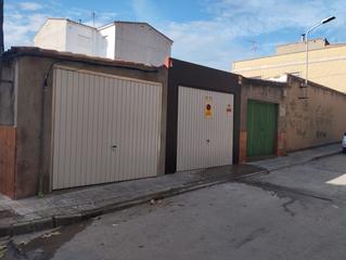 Aparcament cotxe  Calle sorolla. Cochera cerrada amplia