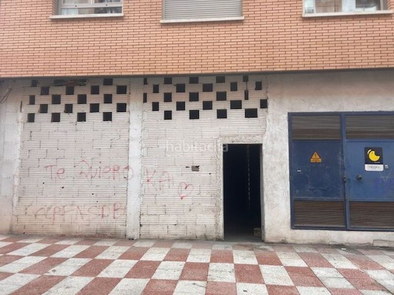 Foto 3e5086af-5a6e-4d71-9780-6aa588a7f0c6. Local comercial a Centro Puertollano