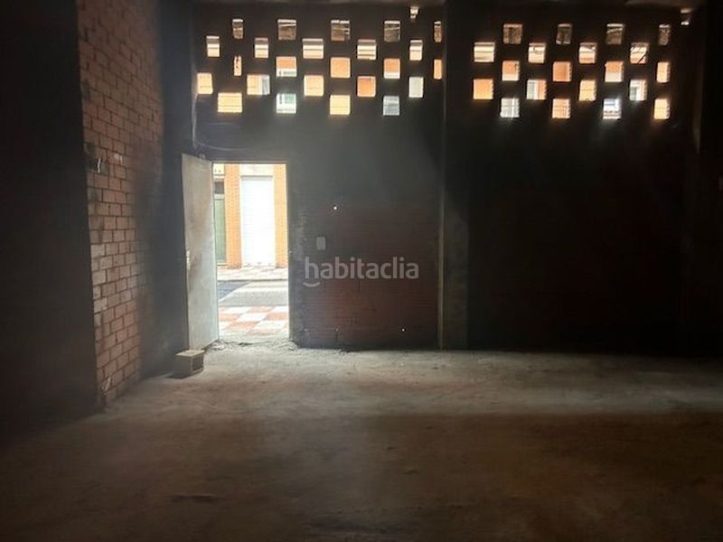 Foto f85fd24a-fa14-4e85-8ede-fcbfe972c7cf. Local comercial a Centro Puertollano