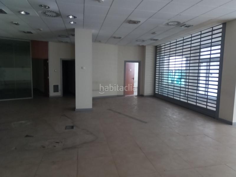 Foto 3ad03c57-6d21-43fc-bb07-c2da9da0f65b. Local comercial loca comercial y plazas de garaje en Ciudad Real