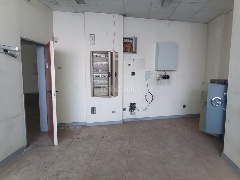 Foto 7617c7c0-0a2b-4025-815d-198d99c23ce2. Local comercial loca comercial y plazas de garaje en Ciudad Real