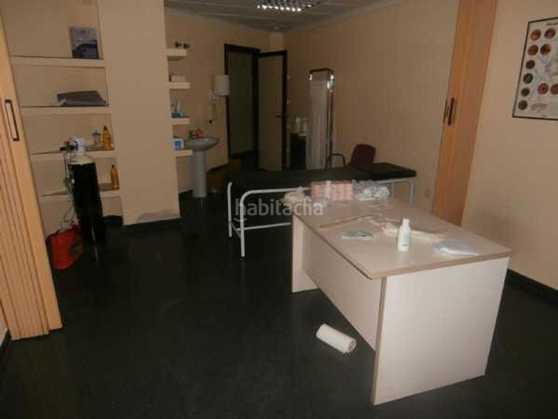 Foto 2a3367e3-e48d-4935-91a5-28ddd57c45fa. Local comercial local en venta en Centro Puertollano