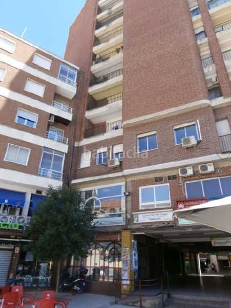 Foto 63ffbac1-dc59-47d4-b367-aa9580d9d7f9. Local comercial local en venta en Centro Puertollano