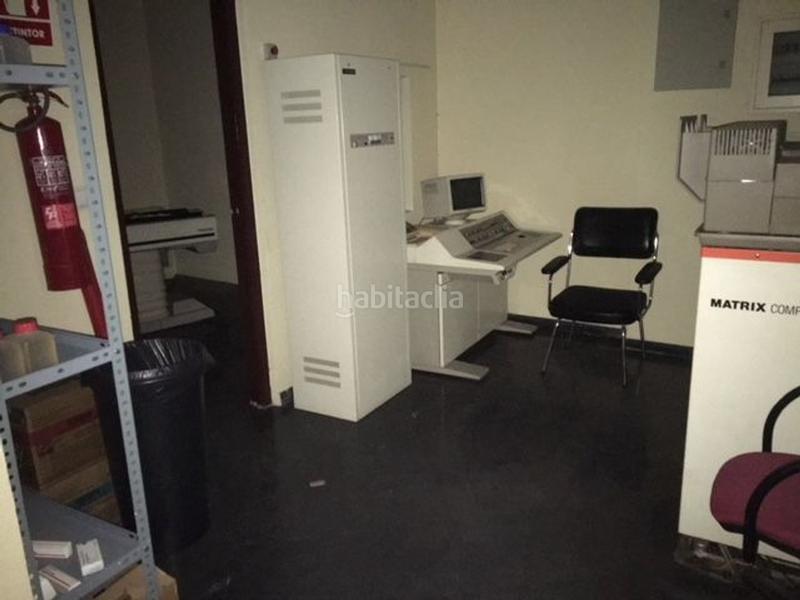 Foto 64d2b8a0-5f68-49b4-a651-721c3e1ad5df. Local comercial local en venta en Centro Puertollano