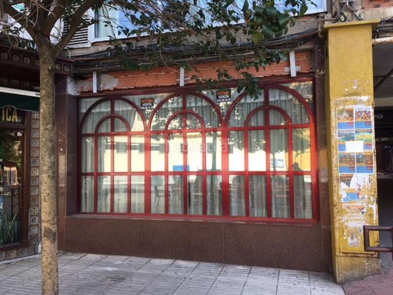 Foto d2fdffd1-0023-42c8-a664-ebbddebb3d77. Local comercial local en venta en Centro Puertollano