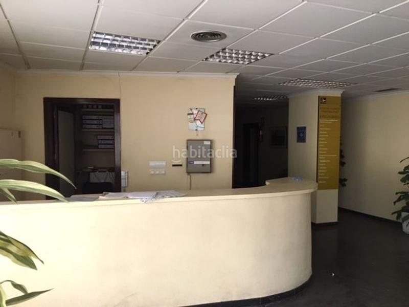 Foto e2874d88-9ef6-450d-aa0a-42de6e297a71. Local comercial local en venta en Centro Puertollano