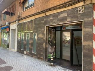 Local commercial à Calle ancha 44. Local cerca del centro de puertollano