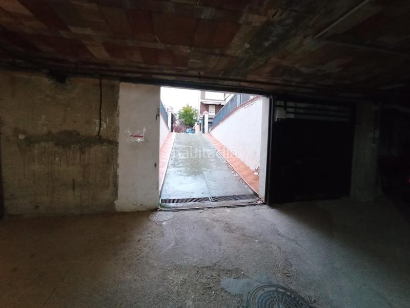 Foto c9c75bf3-dd17-45cb-ba00-31e6cf4ff0b9. Aparcament cotxe a Argamasilla de Alba