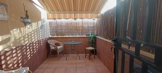 Duplex  Calle aldonza lorenzo. Gestiona real estate te ofrece un  dúplex semi-nuevo en tomellos