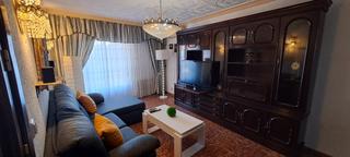 Appartement  Calle madrid. Amplio piso en zona centro con dos cocinas amuebladas
