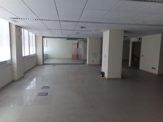 Alquiler Local Comercial  Calle juan ii. Local comercial con 498 m2