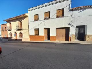 Casa  Calle madre josefa. Casa en venta con patio en calle madre josefa