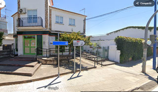 Local commercial  Carretera navalpino. Descubre este espacioso local comercial a pie de calle, ideal pa