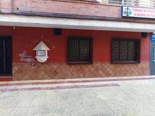 Local commercial  Calle general rey. Local comercial en pasaje torreón con 120 m2