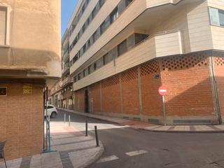 Lloguer Local Comercial a Calle numancia 2. Estupendo local a pie de calle en el centro de puertollano