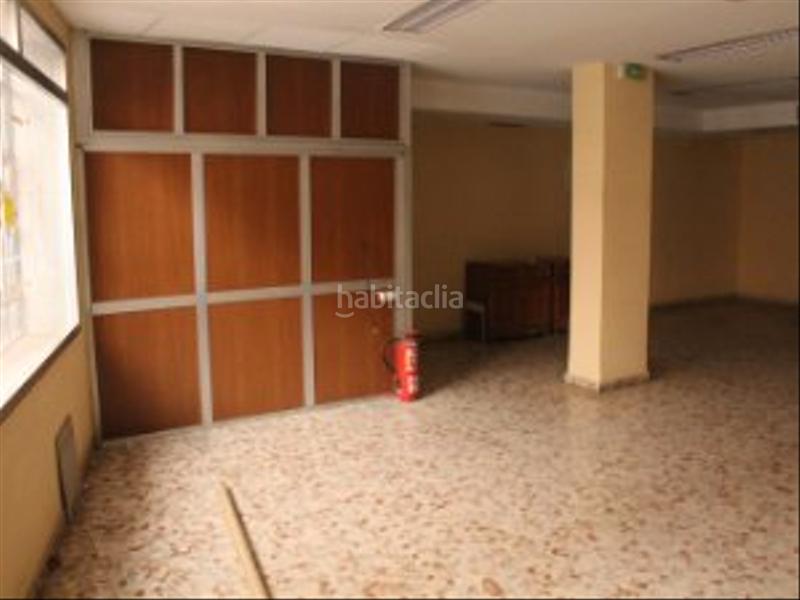 Foto f913378b-adfe-4925-88e7-81cd199ab7d7. Rent business premise in calle calzada 2 in Centro Puertollano