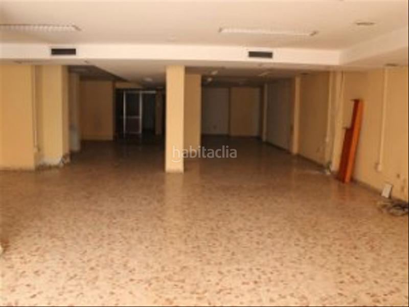 Foto b6885a1d-caf2-4035-8246-a6dde2f1f050. Alquiler local comercial en calle calzada 2 en Centro Puertollano