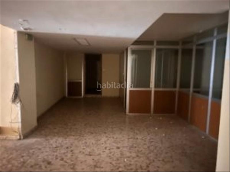 Foto cf642ea9-1f17-4b8e-bb64-906c214976f1. Location local commercial dans calle calzada 2 dans Puertollano