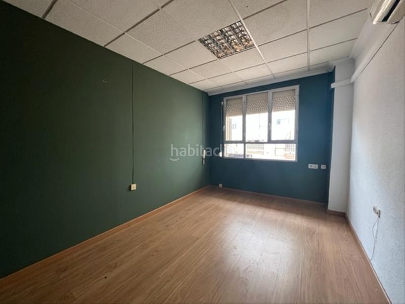 Foto 19de235c-e19e-449f-a863-d6625a6047cd. Alquiler local comercial en paseo de san gregorio 85 en Puertollano