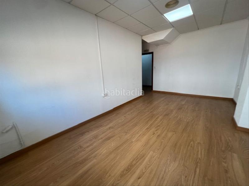 Foto 84bb0f26-7234-4759-934a-b6600fd01a08. Alquiler local comercial en paseo de san gregorio 85 en Puertollano
