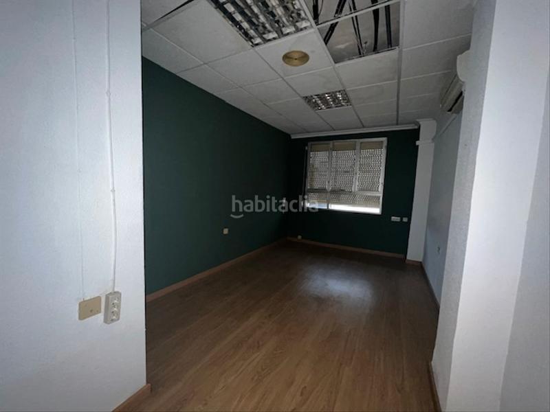 Foto aa03d18f-430e-4f33-9ec7-e3c566999afa. Alquiler local comercial en paseo de san gregorio 85 en Puertollano