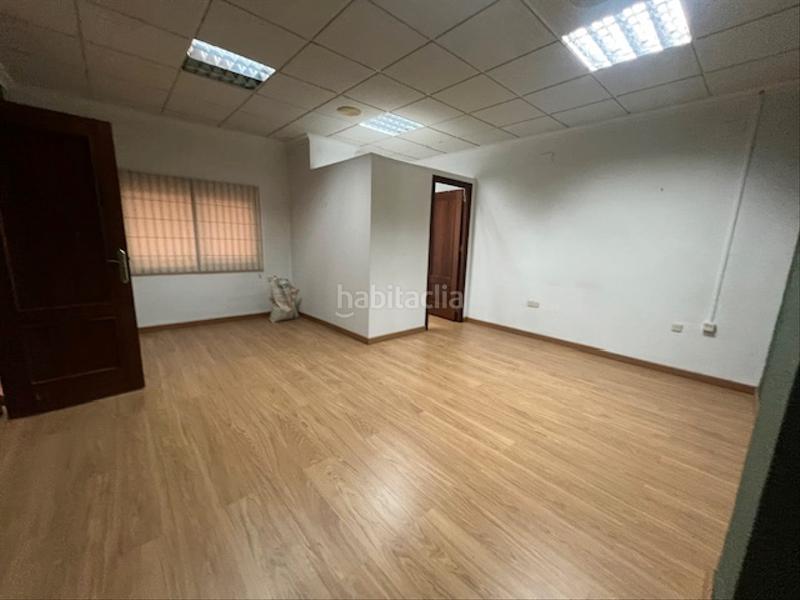 Foto deecc588-c6e1-4ca0-9cab-70b006b2678c. Alquiler local comercial en paseo de san gregorio 85 en Puertollano