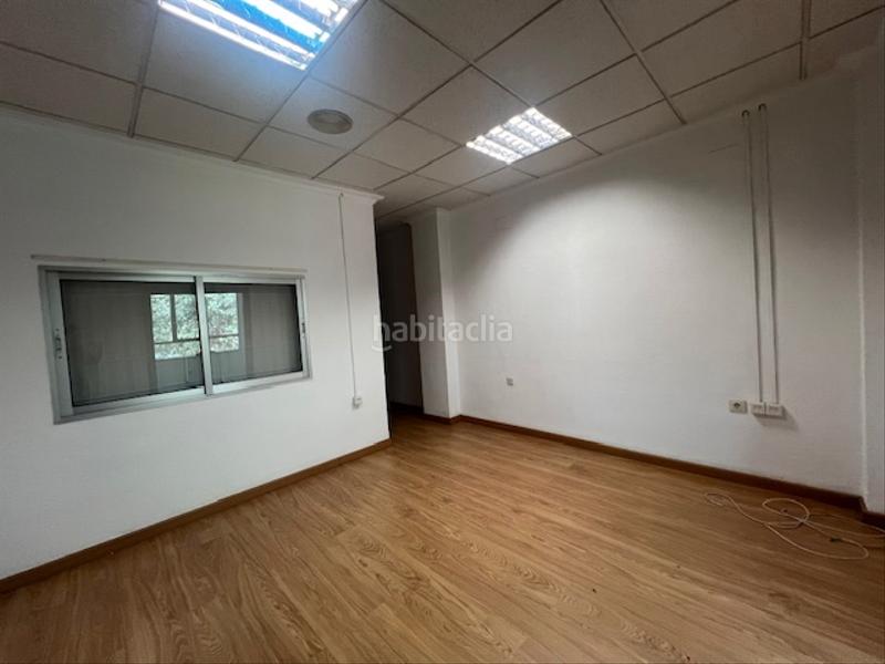 Foto e5e349fd-c713-4130-b0ea-0402b3df4efc. Alquiler local comercial en paseo de san gregorio 85 en Puertollano