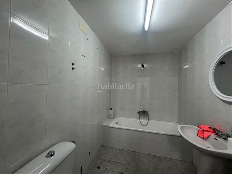 Foto 282bc44a-da0d-40fe-bb73-644a60f67d16. Lloguer local comercial a paseo de san gregorio 85 a Puertollano