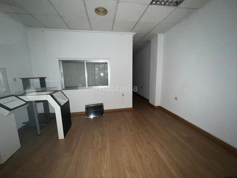 Foto cc3ba367-68b7-451c-b2ed-22de89522018. Lloguer local comercial a paseo de san gregorio 85 a Puertollano