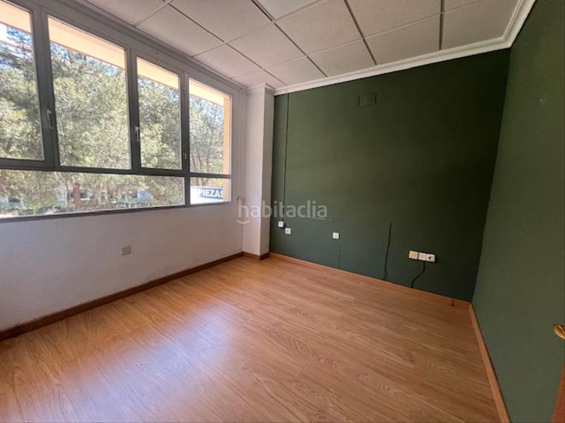 Foto 7f1aa0b3-b622-47f2-be34-43e7a969c8f3. Location local commercial dans paseo de san gregorio 85 dans Puertollano