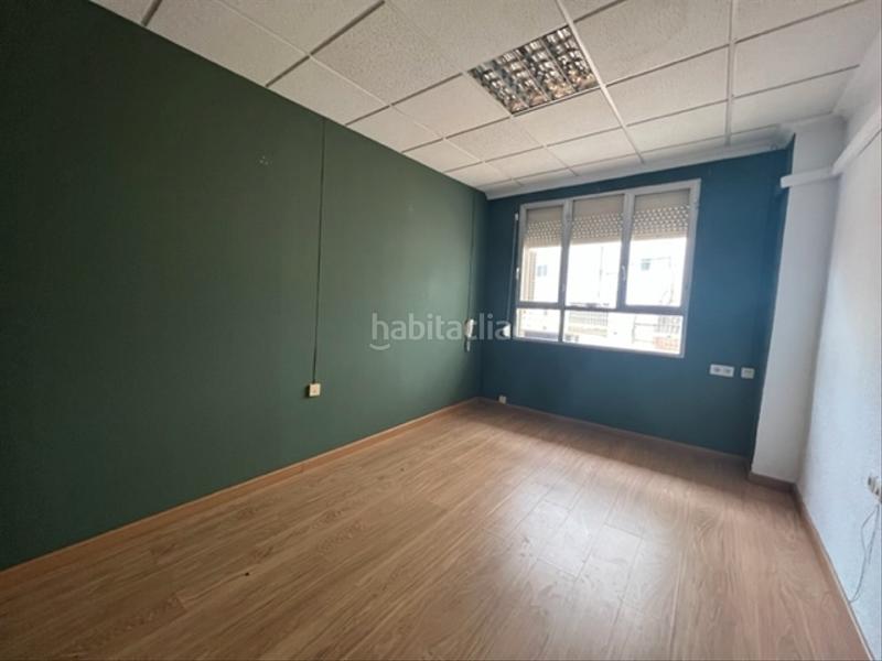 Foto 999c4b06-8786-4256-8eac-b6786cfe3af2. Location local commercial dans paseo de san gregorio 85 dans Puertollano