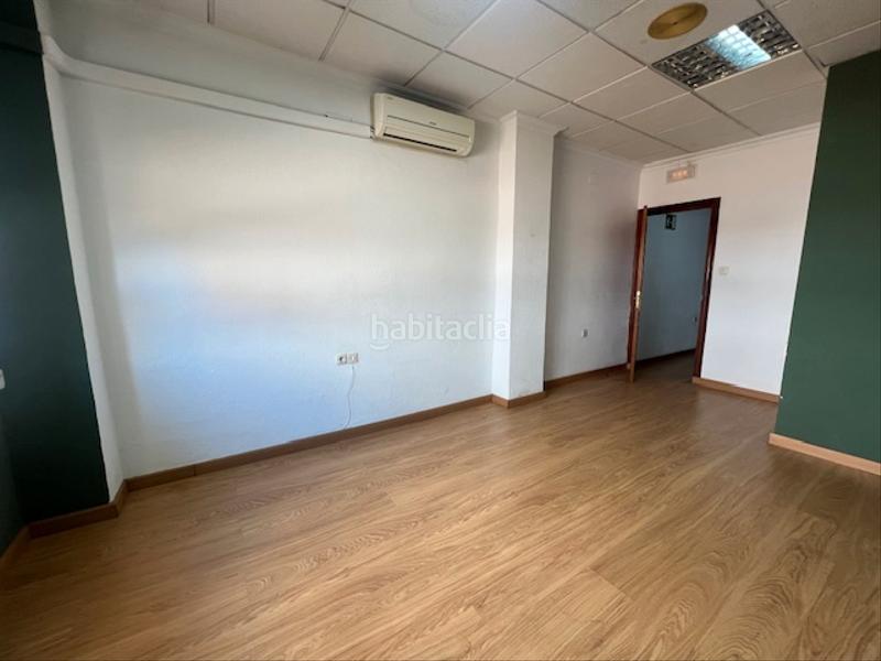 Foto ff94db71-e4f9-4fcb-9474-151975f0f185. Location local commercial dans paseo de san gregorio 85 dans Puertollano