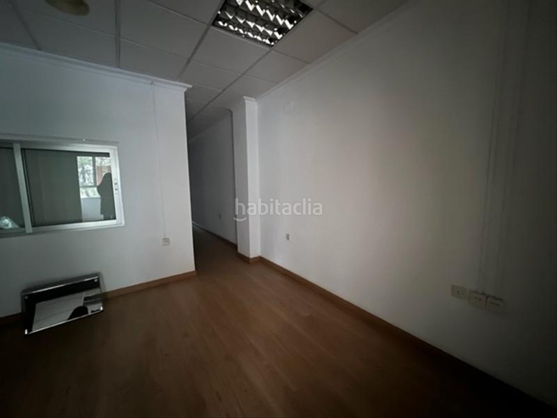 Foto 70aefbf4-ed6b-4bcb-97e3-bd78df5f14fa. Affitto locale commerciale in paseo de san gregorio 85 in Puertollano