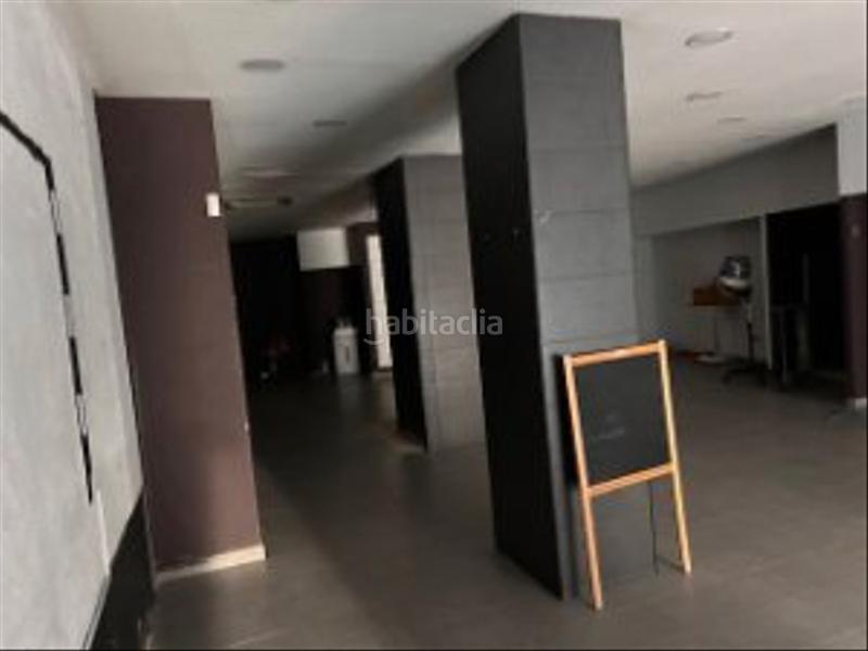 Foto f8175dba-cc65-47e1-befa-1f6933cd8159. Alquiler local comercial en paseo de san gregorio 56 en Puertollano