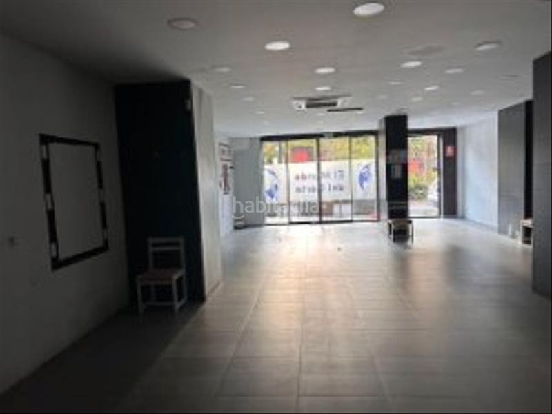 Foto 695a8452-ce6d-436a-b07c-8140442fadbc. Lloguer local comercial a paseo de san gregorio 56 a Puertollano