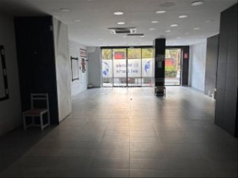 Foto 75053ba0-9d12-4fd3-abc2-48f294ac5e18. Lloguer local comercial a paseo de san gregorio 56 a Puertollano